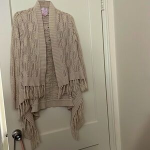 Romeo & Juliet cream cardigan size: S